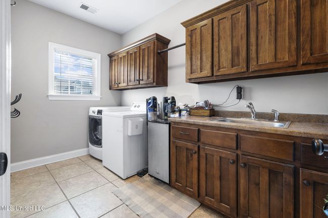 15-web-or-mls-835 Shadow View Dr-15 | Image 15