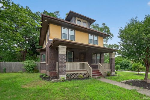 210 Chapin St, South Bend, IN, 46601-2520 | Card Image