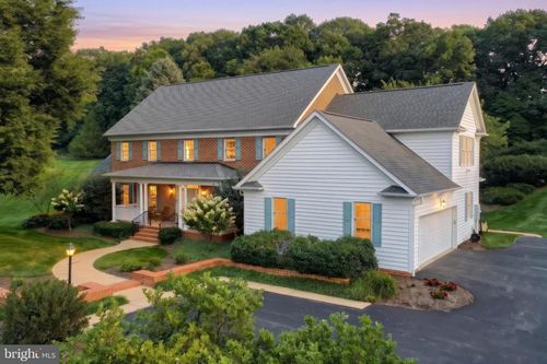 2861 Deer Chase Ln, York, PA, 17403-9589 | Card Image