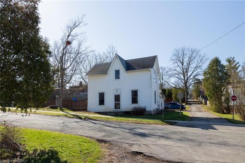 52 Temperance St W, Waterford, ON, N0E1Y0 | Card Image