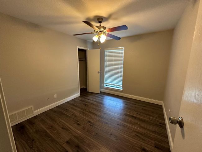927 S Riverside Dr, House other with 3 bedrooms, 2 bathrooms and null parking in Grapevine TX | Image 9