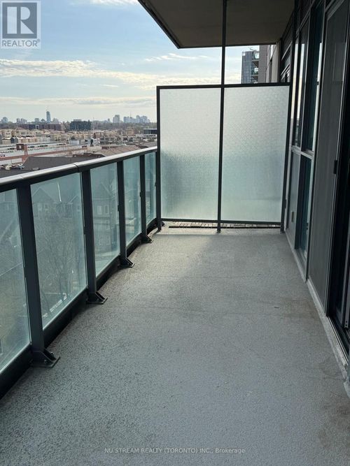 708-35 Brian Peck Cres, East York, ON, M4G0A5 | Card Image