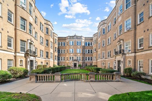 b-0-531 Hinman Ave, Evanston, IL, 60202-4629 | Card Image