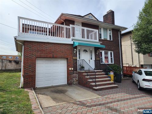50 Columbia Ave, Cliffside Park, NJ, 07010-3018 | Card Image