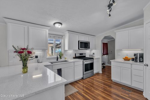 2246 W Windermere Ave, Coeur D Alene, ID, 83815-9447 | Card Image