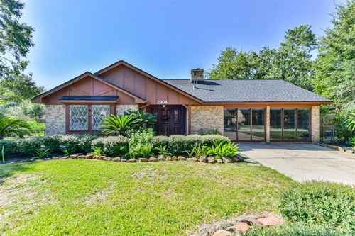 2304 Lynn Dr, Pearland, TX, 77581-3836 | Card Image