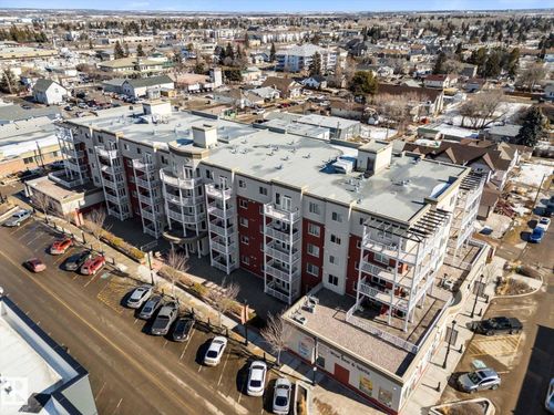 5211 50 St, Stony Plain, AB, T7Z0C1 | Card Image