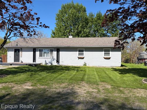 5140 Youngstown Place, Bridgeport Charter Township, MI, 48601 | Card Image