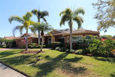 6600 Deering Circle, House other with 3 bedrooms, 2 bathrooms and null parking in Sarasota FL | Image 3