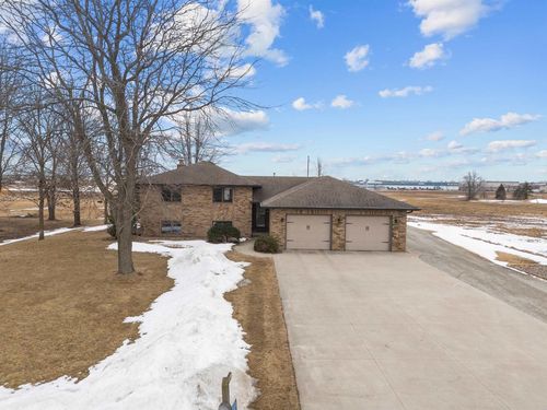 W2149 Evergreen Drive, VANDENBROEK, WI, 54130 | Card Image