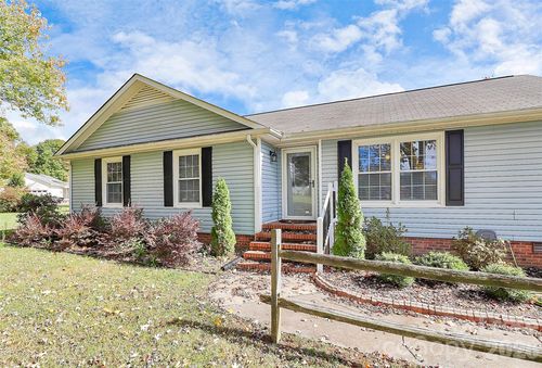 4227 Deerfield Dr, Monroe, NC, 28112-9011 | Card Image