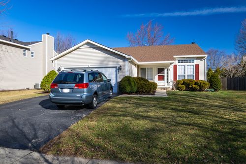 1882 Blossom Ridge Dr, Bolingbrook, IL, 60490-6553 | Card Image