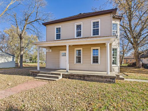 544 Washburn Ave, Belgrade, MN, 56312-4521 | Card Image