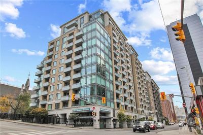 1205 - 238 Besserer St, Condo with 2 bedrooms, 2 bathrooms and 1 parking in Ottawa ON | Image 1