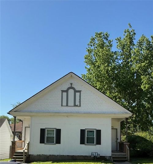 2318 Sylvanie Street, St Joseph, MO, 64501 | Card Image