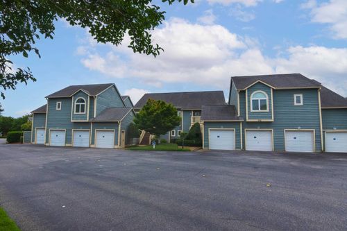 4-e-800 Castleford Cir, Myrtle Beach, SC, 29572-2329 | Card Image