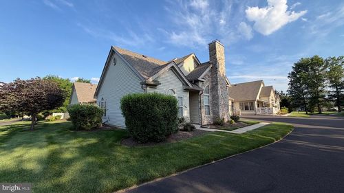 25 Legacy Oaks Dr, RICHBORO, PA, 18954-2200 | Card Image