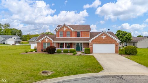 9512 Thurston Ct, Yorktown, IN, 47396-8004 | Card Image