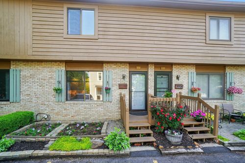 95 David Sq, Westerville, OH, 43081-1611 | Card Image