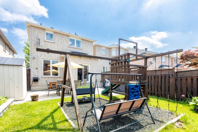 12 Charles Sturdy Rd, House attached with 4 bedrooms, 3 bathrooms and 1 parking in Markham ON | Image 27
