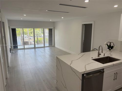 apt-307-575 Crandon Blvd, Key Biscayne, FL, 33149-1804 | Card Image