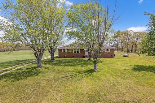 1110 Pomroy Rd, Manchester, TN, 37355-6846 | Card Image