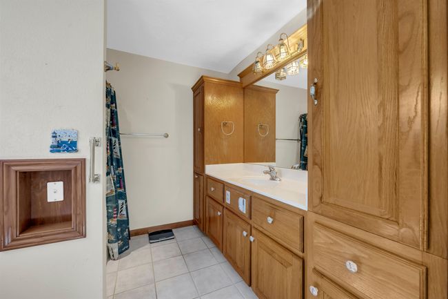 184 Shore St, House other with 2 bedrooms, 3 bathrooms and null parking in Tow TX | Image 15