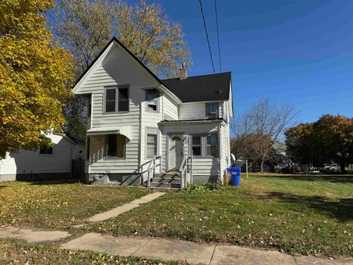 107 7th Ave Nw, Oelwein, IA, 50662-1517 | Card Image