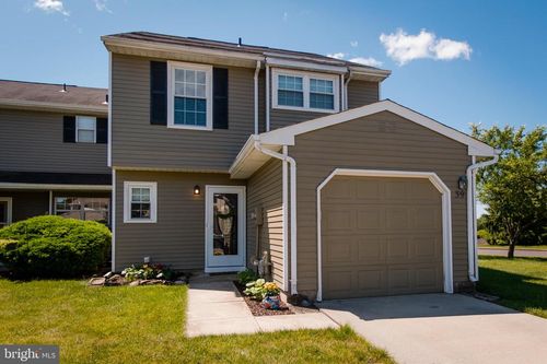 39 Gloucester Ct, BORDENTOWN, NJ, 08505-3122 | Card Image