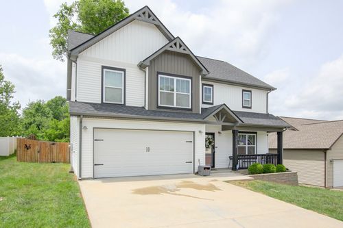 1088 Fuji Ln, Clarksville, TN, 37040-8800 | Card Image
