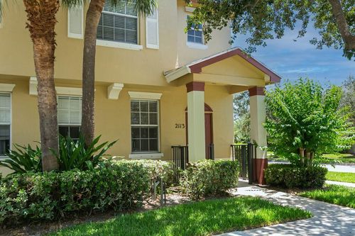 2113 Se Fern Park Dr, Port St. Lucie, FL, 34952-8007 | Card Image