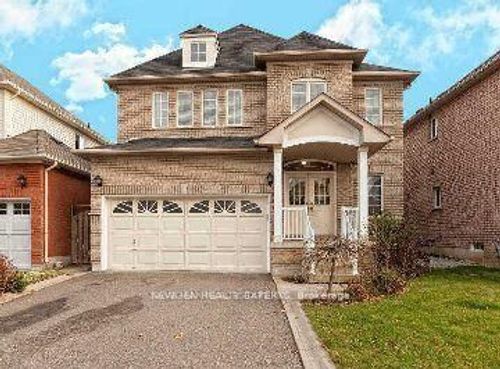 10 Milkweed Cres, Brampton, ON, L7A1T8 | Card Image