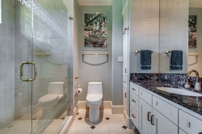 Ensuite Bathroom on main level | Image 23