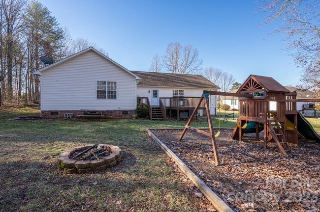 1505 Angela Ct - Back | Image 23