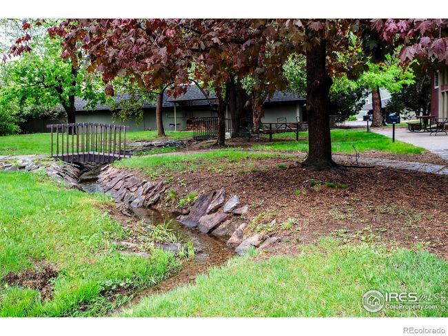 Beautiful community grounds | Image 38