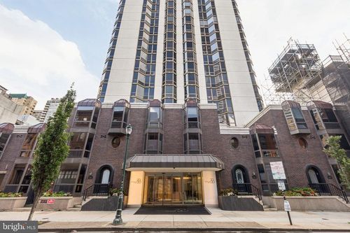 apt-6h-2020 Walnut St, PHILADELPHIA, PA, 19103-5637 | Card Image
