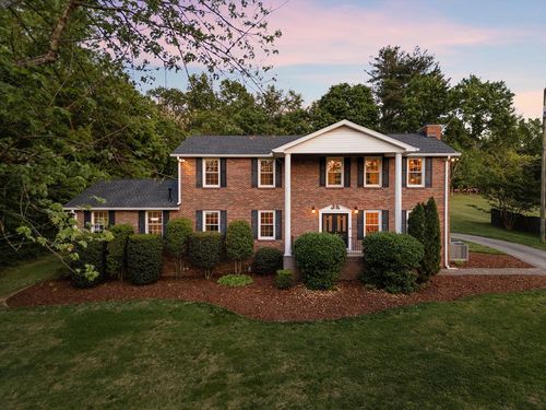 701 Edmondson Pike, Brentwood, TN, 37027-8205 | Card Image
