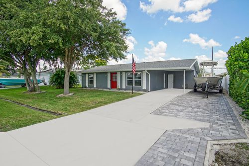 685 Se Chapman Ave, Port St. Lucie, FL, 34984-4502 | Card Image