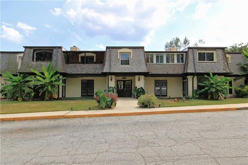 122 Rue Fontaine, Lithonia, GA, 30038-1230 | Card Image