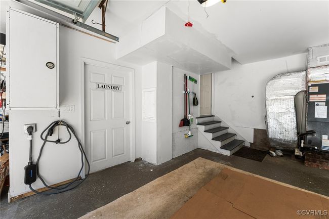 View of garage | Image 40