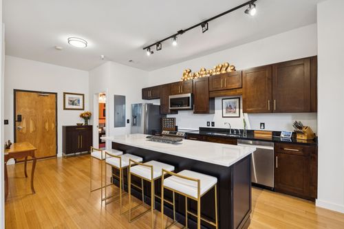 ste-112-1706 18th Ave S, Nashville, TN, 37212-3177 | Card Image