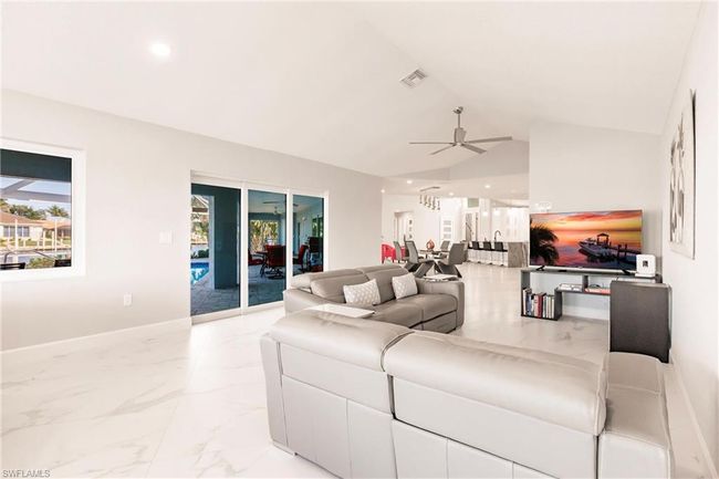 261 Venezia Ct, House other with 3 bedrooms, 4 bathrooms and 2 parking in PUNTA GORDA FL | Image 18