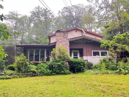 7458 Chestnut Ridge Rd, Orchard Park, NY, 14127-3824 | Card Image