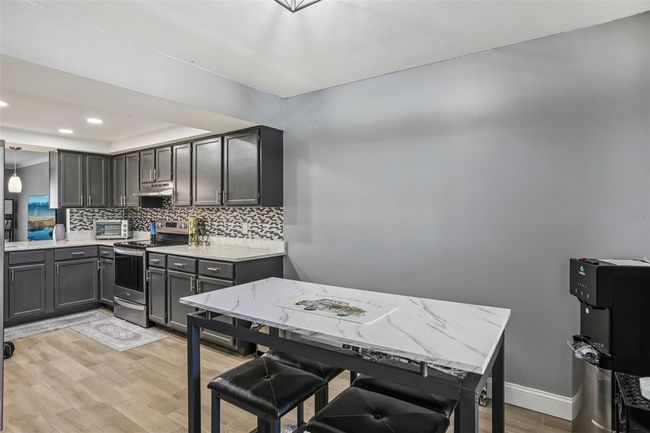 16076 Dawnview Dr, Townhouse with 2 bedrooms, 3 bathrooms and null parking in TAMPA FL | Image 13