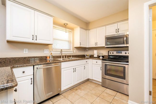 Updated Kitchen with Stainless Steel appliances | Image 9