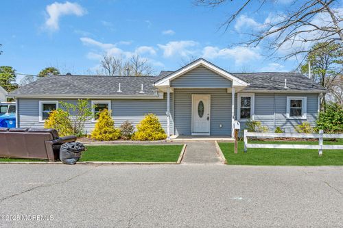 351 Hulse Ave, Brick, NJ, 08724-1556 | Card Image