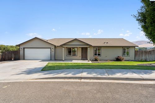 610 Botaka Loop, Benton City, WA, 99320-5719 | Card Image