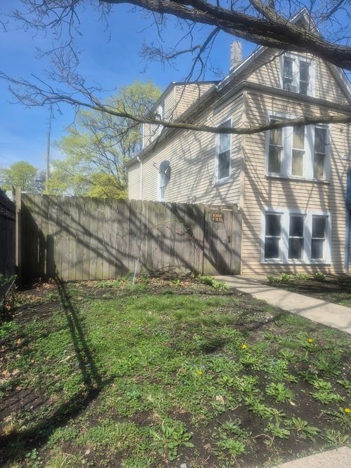 4542 N Karlov Ave, Chicago, IL, 60630-4402 | Card Image