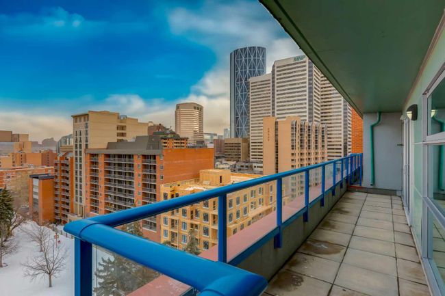 1002 - 205 Riverfront Avenue Sw, Home with 2 bedrooms, 2 bathrooms and 2 parking in Calgary AB | Image 32