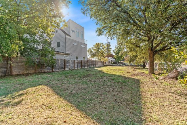 1800 E Martin Luther King Jr Blvd, Home with 0 bedrooms, 0 bathrooms and null parking in Austin TX | Image 12